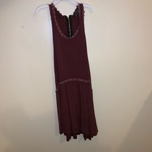 Maroon tank
